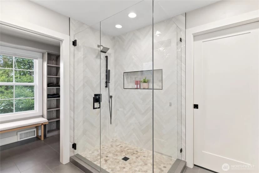Property photo for 9604 44th Avenue Sw, Seattle photo 17
