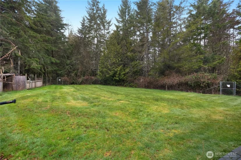 Property photo for 30 Se Mariner Lane, Shelton photo 23