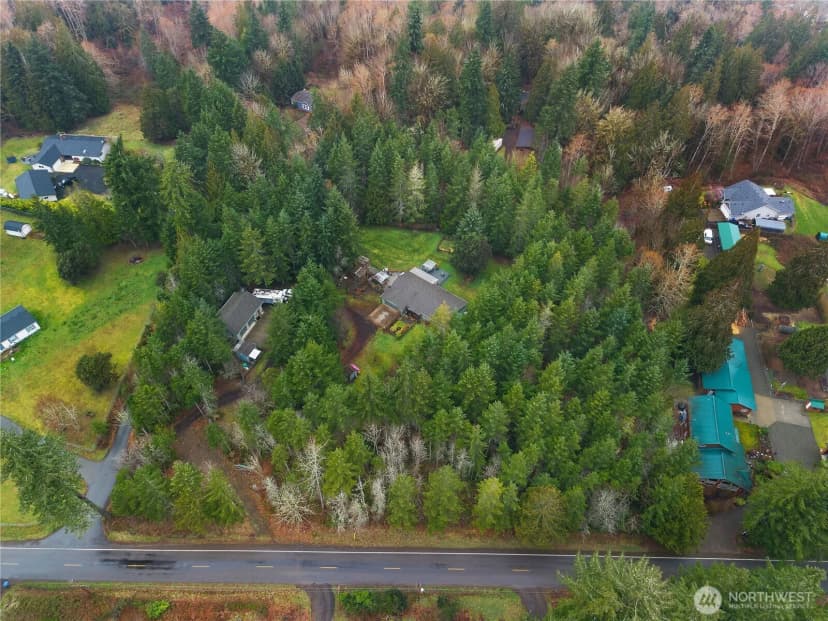 Property photo for 30 Se Mariner Lane, Shelton photo 30