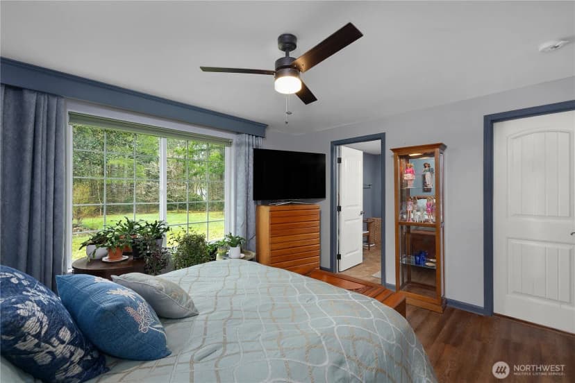 Property photo for 30 Se Mariner Lane, Shelton photo 12