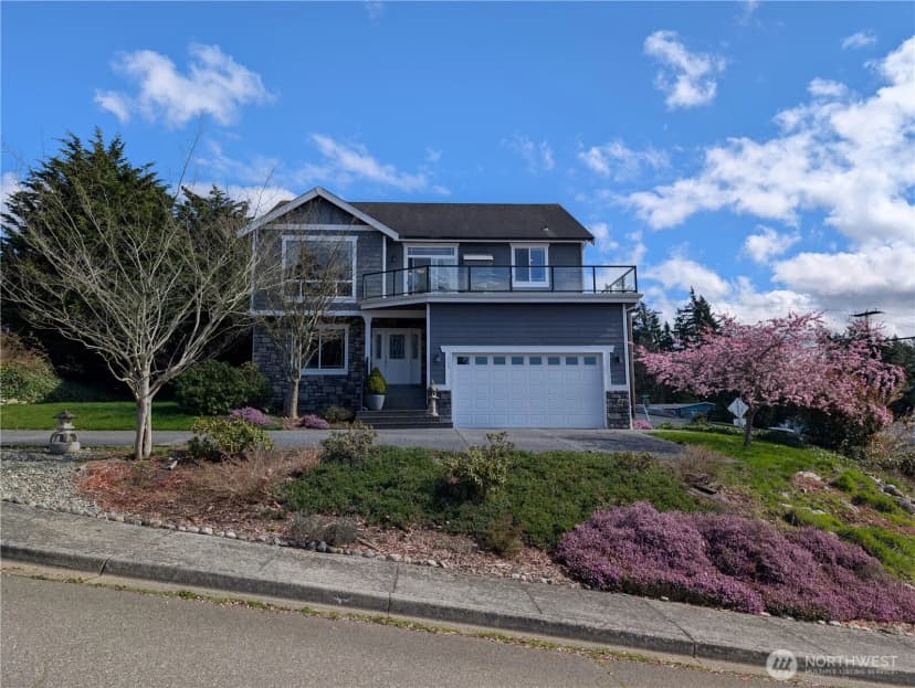 Property photo for 660 Parkside Place, Blaine