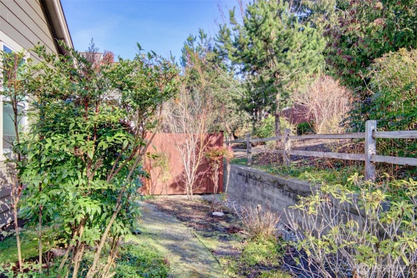 Property photo for 1990 Fraser Avenue, Mount Vernon photo 37