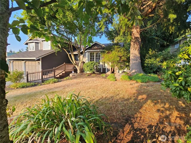 Property photo for 13227 Harbour Heights Drive, Mukilteo photo 3