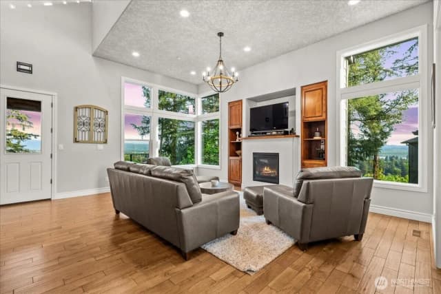 Property photo for 1852 N Columbia Ridge Way, Washougal photo 4