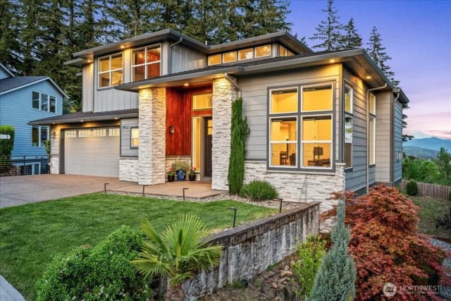 Property photo for 1852 N Columbia Ridge Way, Washougal