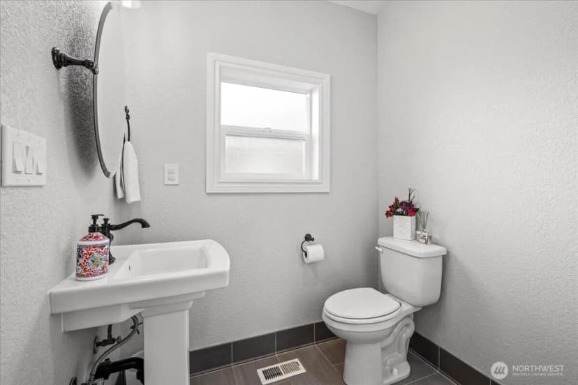 Property photo for 1852 N Columbia Ridge Way, Washougal photo 12