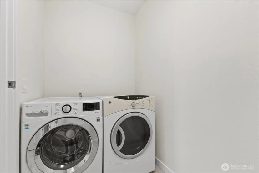 Property photo for 422 E Titus, Kent photo 27