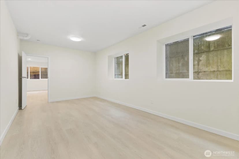 Property photo for 422 E Titus, Kent photo 26