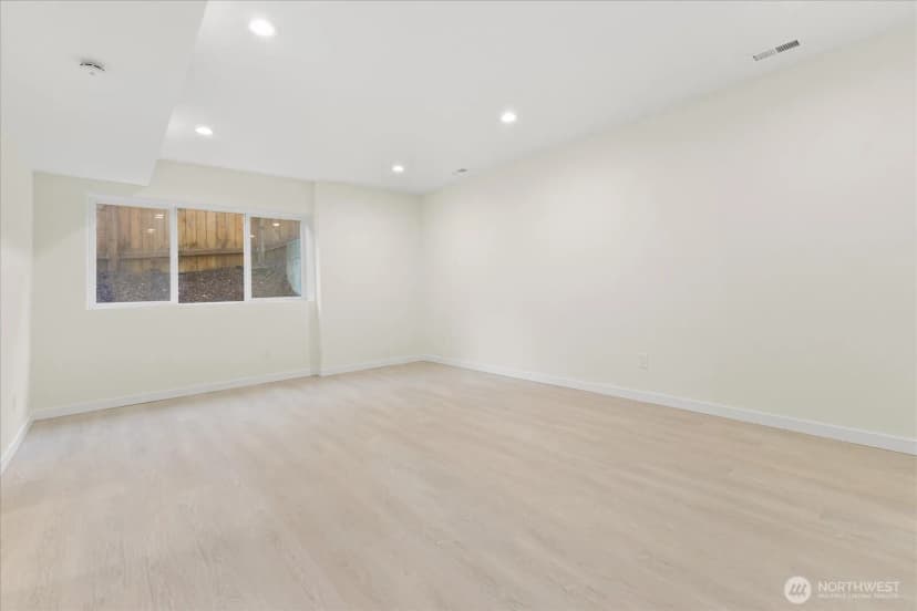 Property photo for 422 E Titus, Kent photo 24