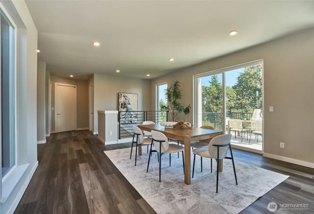 Property photo for 320 Sw 365th Street #3, Federal Way photo 3