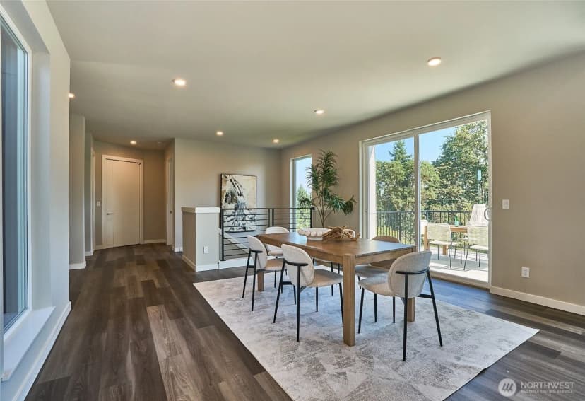 Property photo for 320 Sw 365th Street #3, Federal Way photo 3