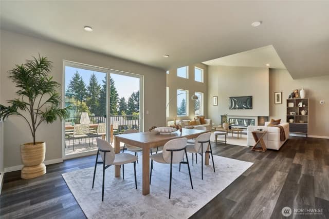 Property photo for 320 Sw 365th Street #3, Federal Way photo 2