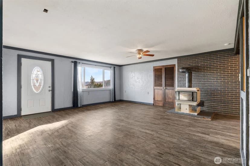 Property photo for 514 N Ash Street, Omak photo 27