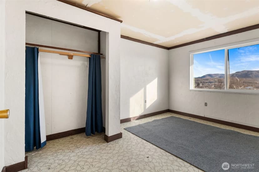 Property photo for 514 N Ash Street, Omak photo 32