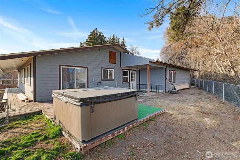Property photo for 514 N Ash Street, Omak photo 37