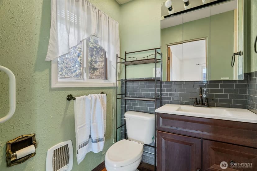 Property photo for 514 N Ash Street, Omak photo 25