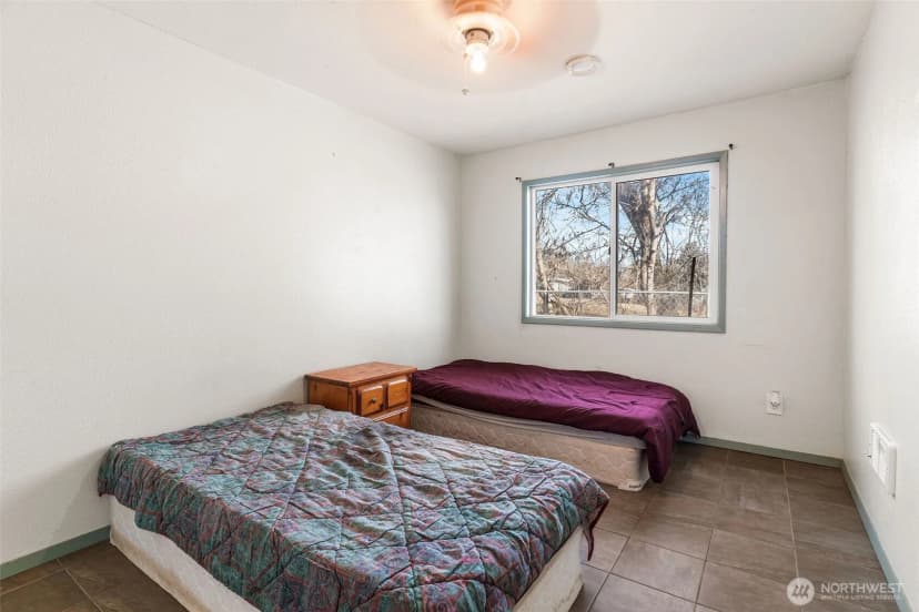 Property photo for 514 N Ash Street, Omak photo 15