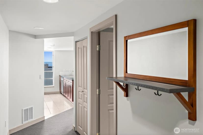 Property photo for 2929 1st Avenue #514, Seattle photo 11