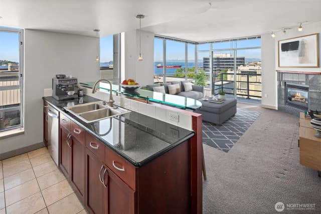 Property photo for 2929 1st Avenue #514, Seattle photo 5