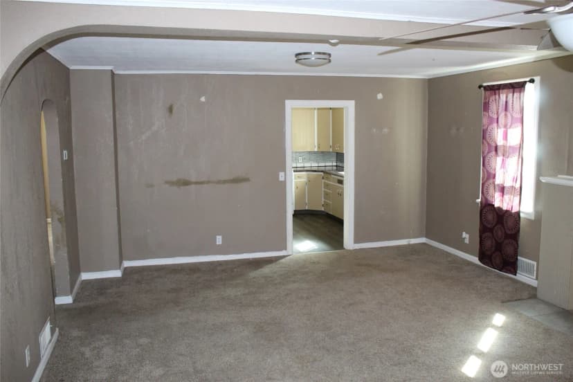 Property photo for 104 E 5th Avenue, Ritzville photo 3