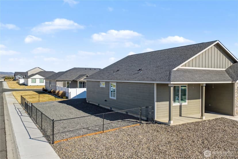 Property photo for 907 Ne 5th Avenue, Ephrata photo 30