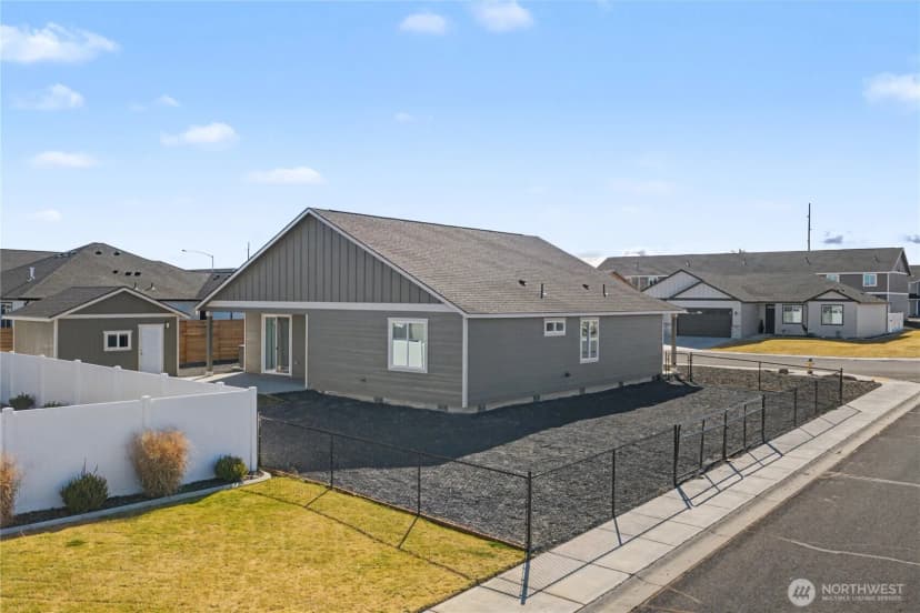 Property photo for 907 Ne 5th Avenue, Ephrata photo 27