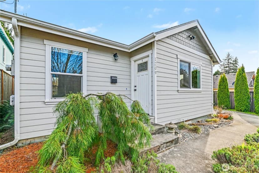 Property photo for 1209 9th Avenue Se, Olympia