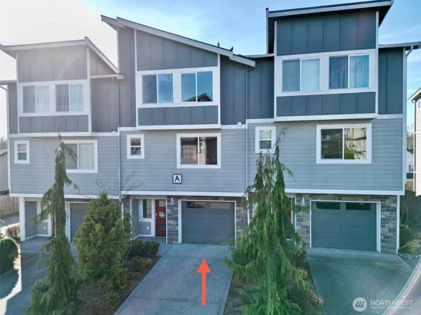 Property photo for 16611 48th Avenue W #a2, Edmonds photo 2