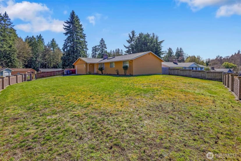 Property photo for 7631 Buckthorn Drive Ne, Bremerton photo 38
