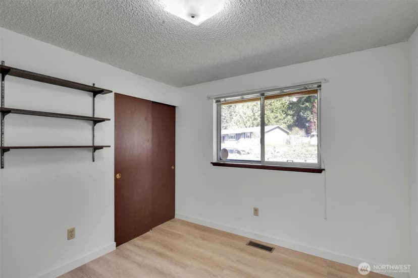 Property photo for 7631 Buckthorn Drive Ne, Bremerton photo 20