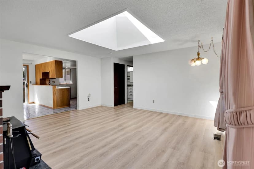 Property photo for 7631 Buckthorn Drive Ne, Bremerton photo 4