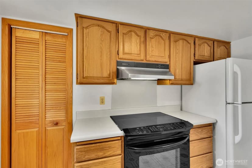 Property photo for 7631 Buckthorn Drive Ne, Bremerton photo 11