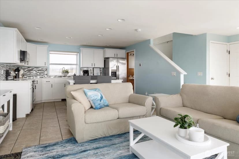 Property photo for 2507 W Beach Road, Oak Harbor photo 14