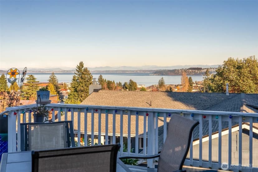 Property photo for 6404 N Five Views Road, Tacoma photo 38
