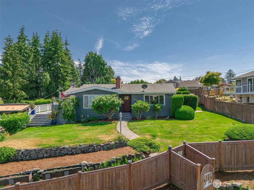 Property photo for 6404 N Five Views Road, Tacoma