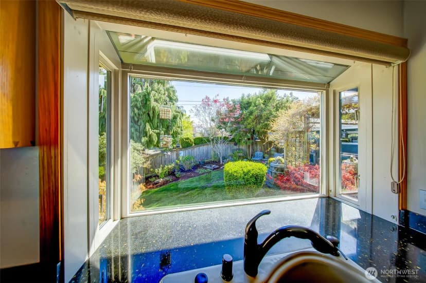 Property photo for 6404 N Five Views Road, Tacoma photo 18