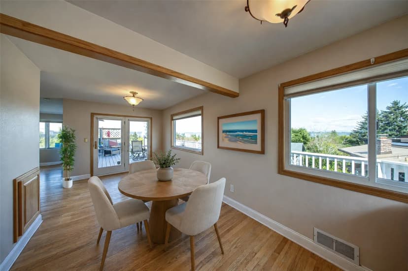 Property photo for 6404 N Five Views Road, Tacoma photo 12