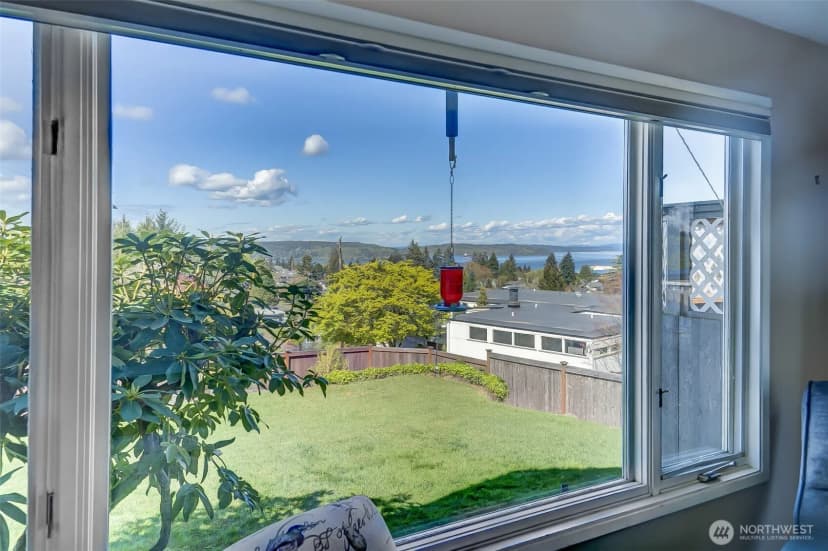 Property photo for 6404 N Five Views Road, Tacoma photo 8