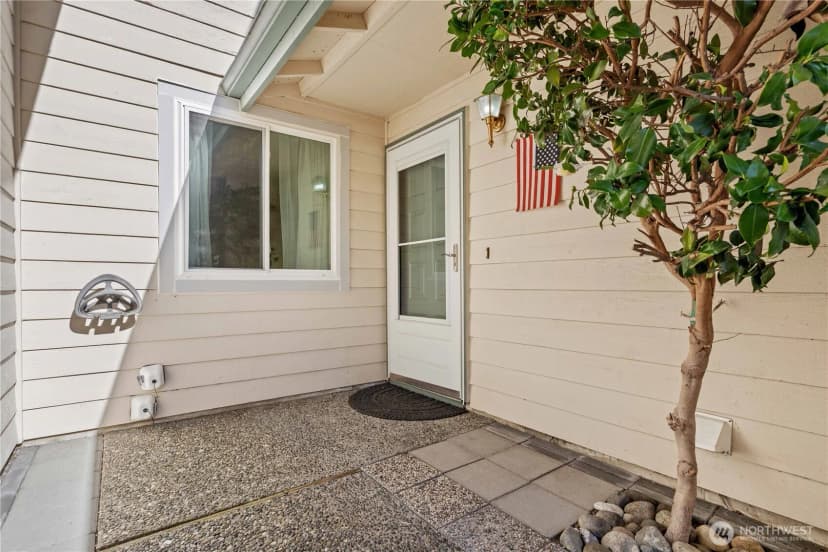 Property photo for 11045 Se 249th Court #2b, Kent photo 4