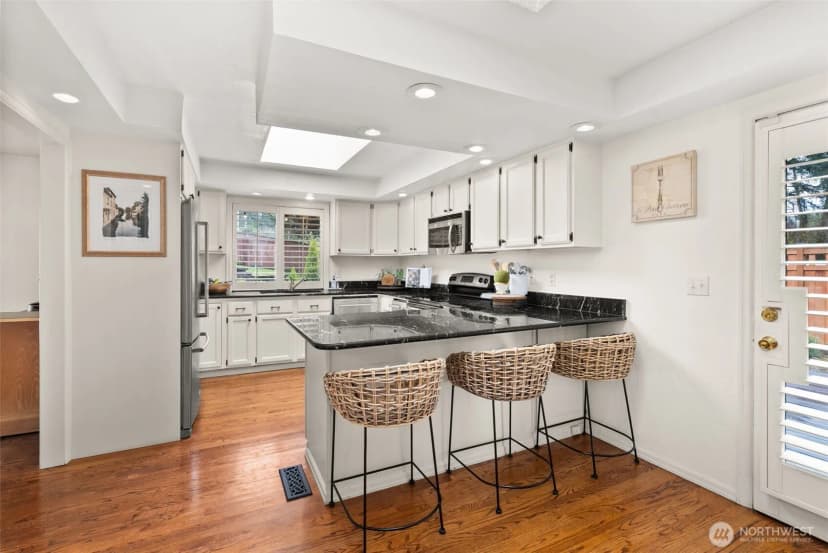 Property photo for 11724 Madera Drive Sw, Lakewood photo 13