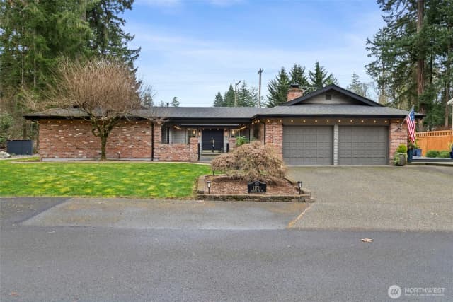 Property photo for 11724 Madera Drive Sw, Lakewood photo 3