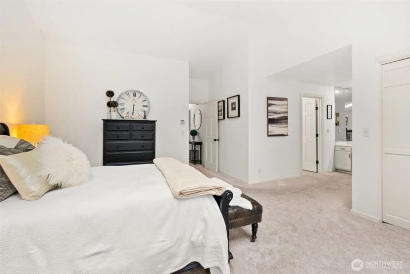 Property photo for 11724 Madera Drive Sw, Lakewood photo 24