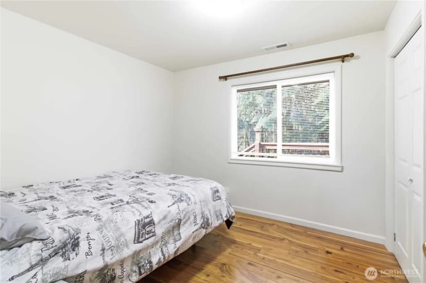 Property photo for 421 Mcadams Road E, Longview photo 18