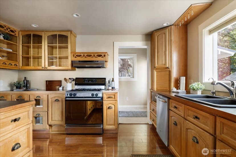 Property photo for 220 Morris Street, La Conner photo 20