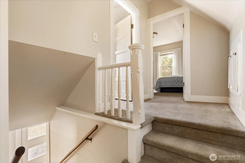 Property photo for 220 Morris Street, La Conner photo 30
