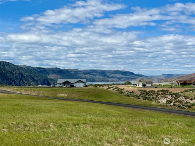Property photo for 44225 Tyax Lane N, Wilbur photo 3