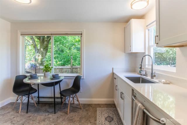 Property photo for 7169 18th Avenue Sw, Seattle photo 3