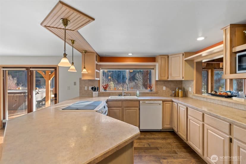 Property photo for 12290 Meacham Road, Leavenworth photo 14