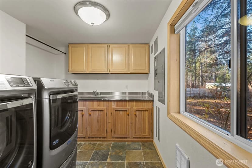 Property photo for 12290 Meacham Road, Leavenworth photo 33