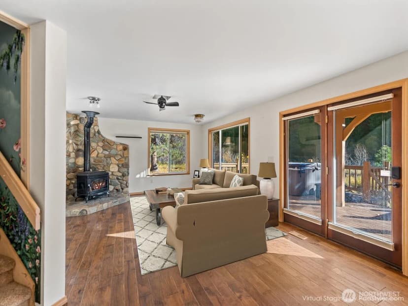 Property photo for 12290 Meacham Road, Leavenworth photo 10